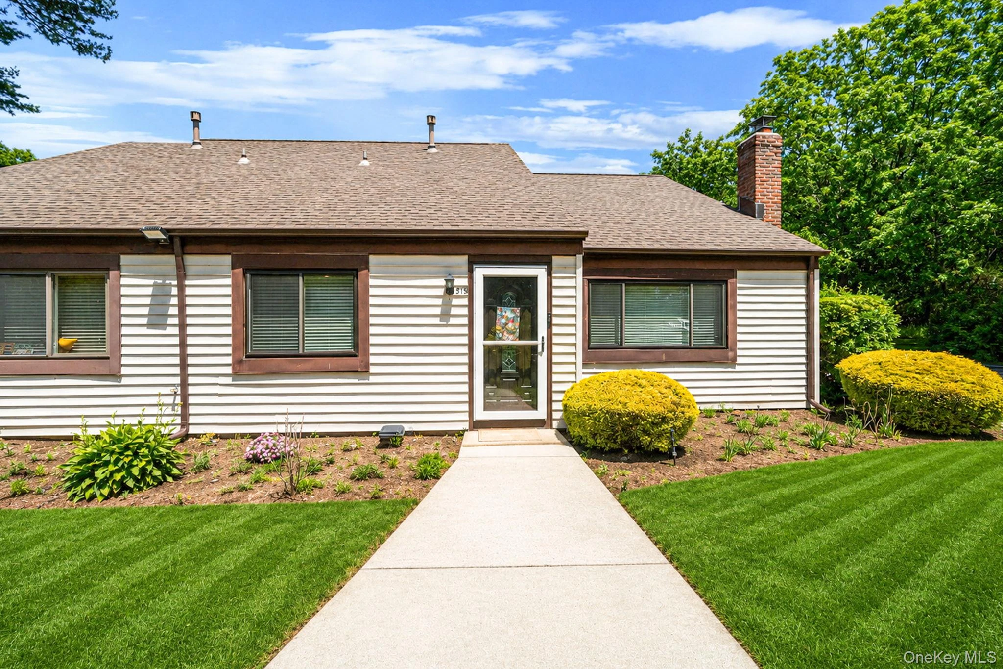 Photograph of 515 Picasso Way