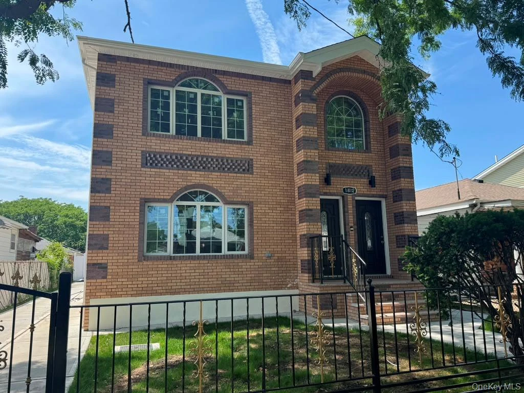 Photograph of 18112 145th Avenue