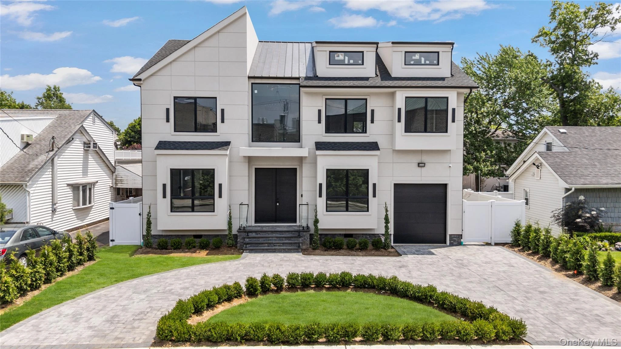 Photograph of 857 Glen Drive