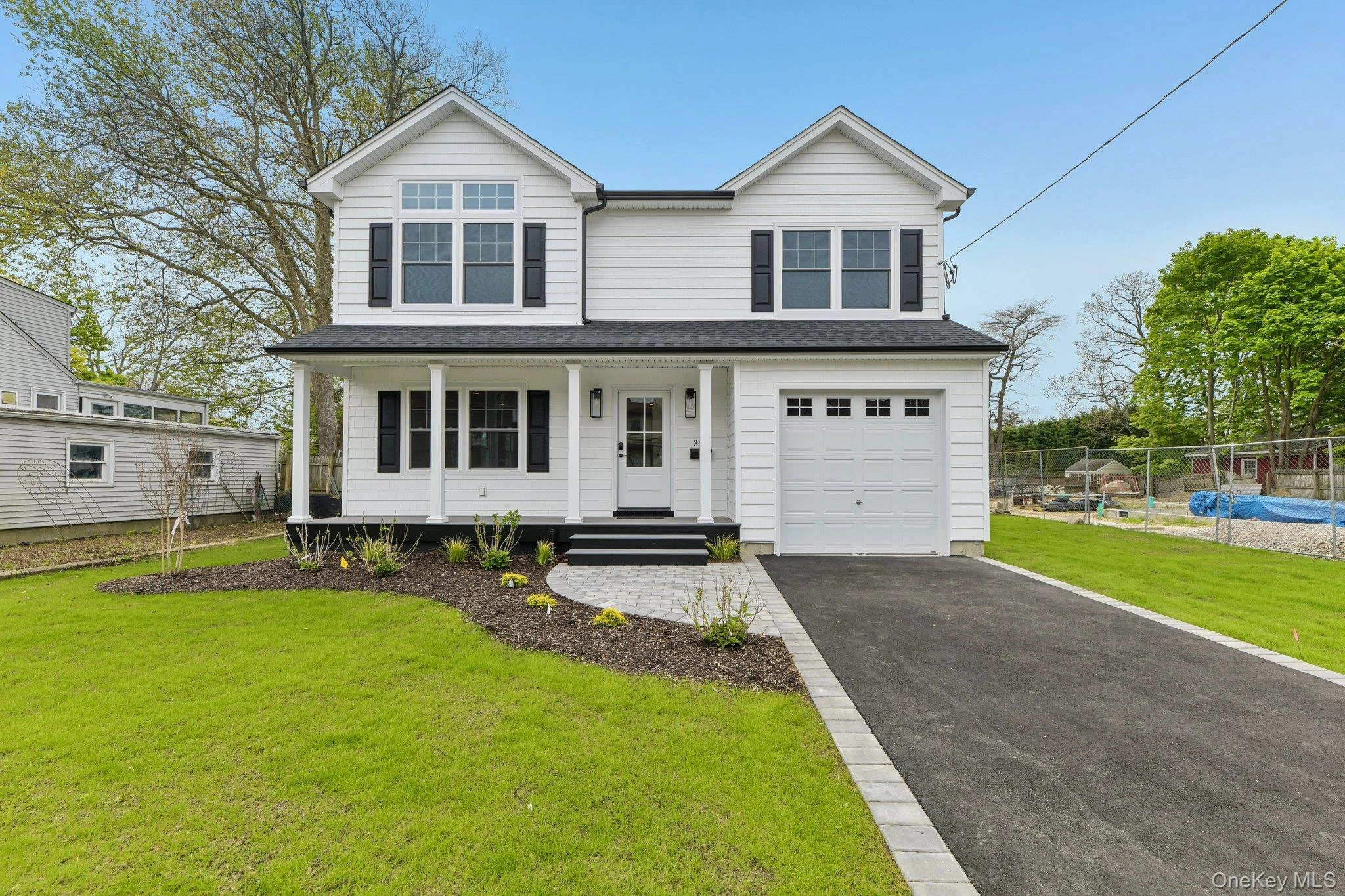 Photograph of 384 Scudder Avenue