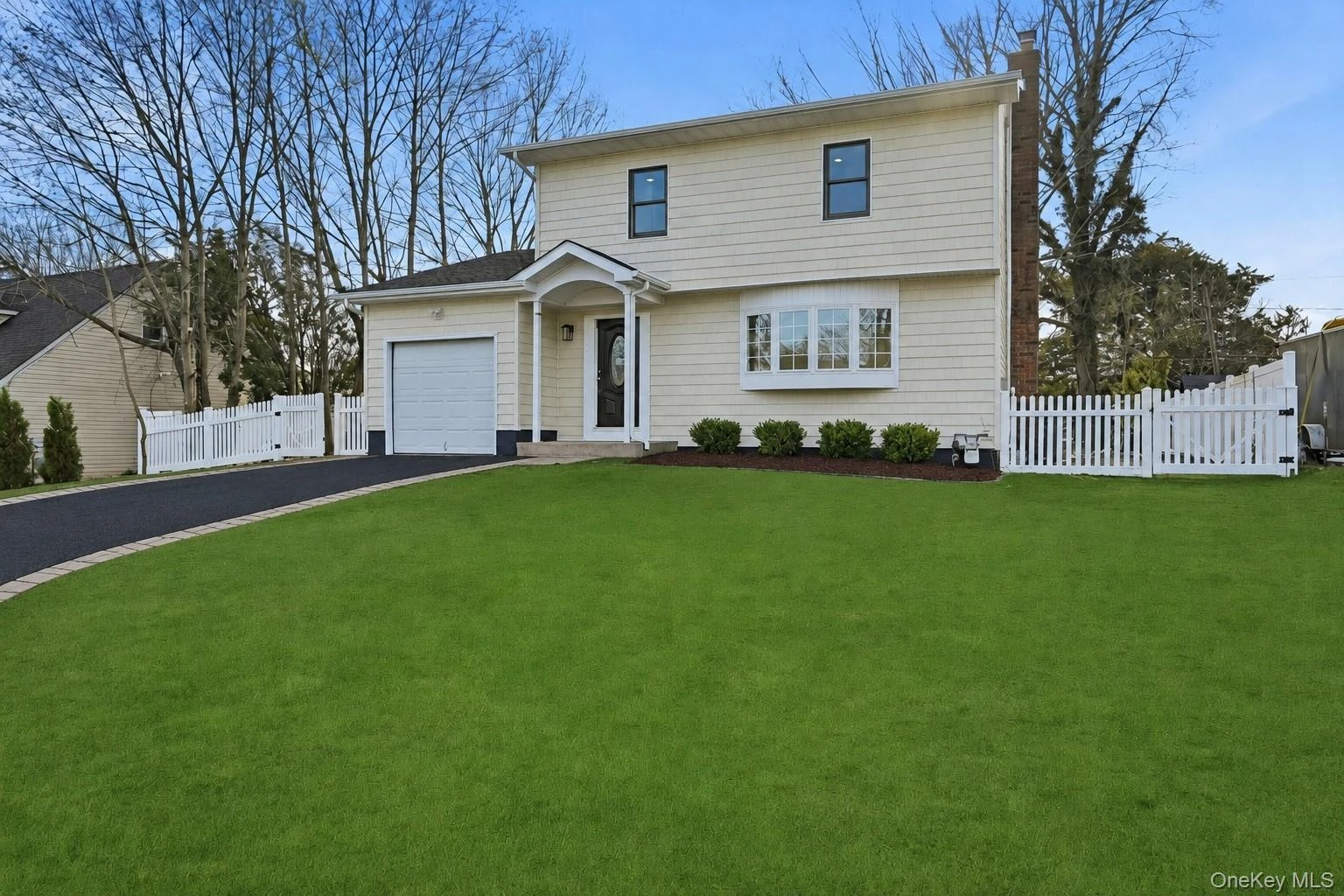 Photograph of 10 Curlin Lane