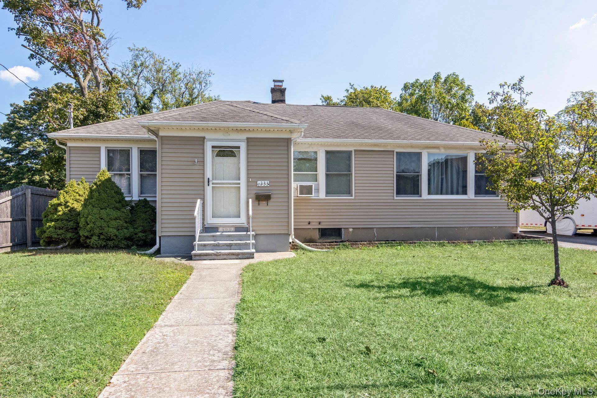 Photograph of 1333 Richland Boulevard