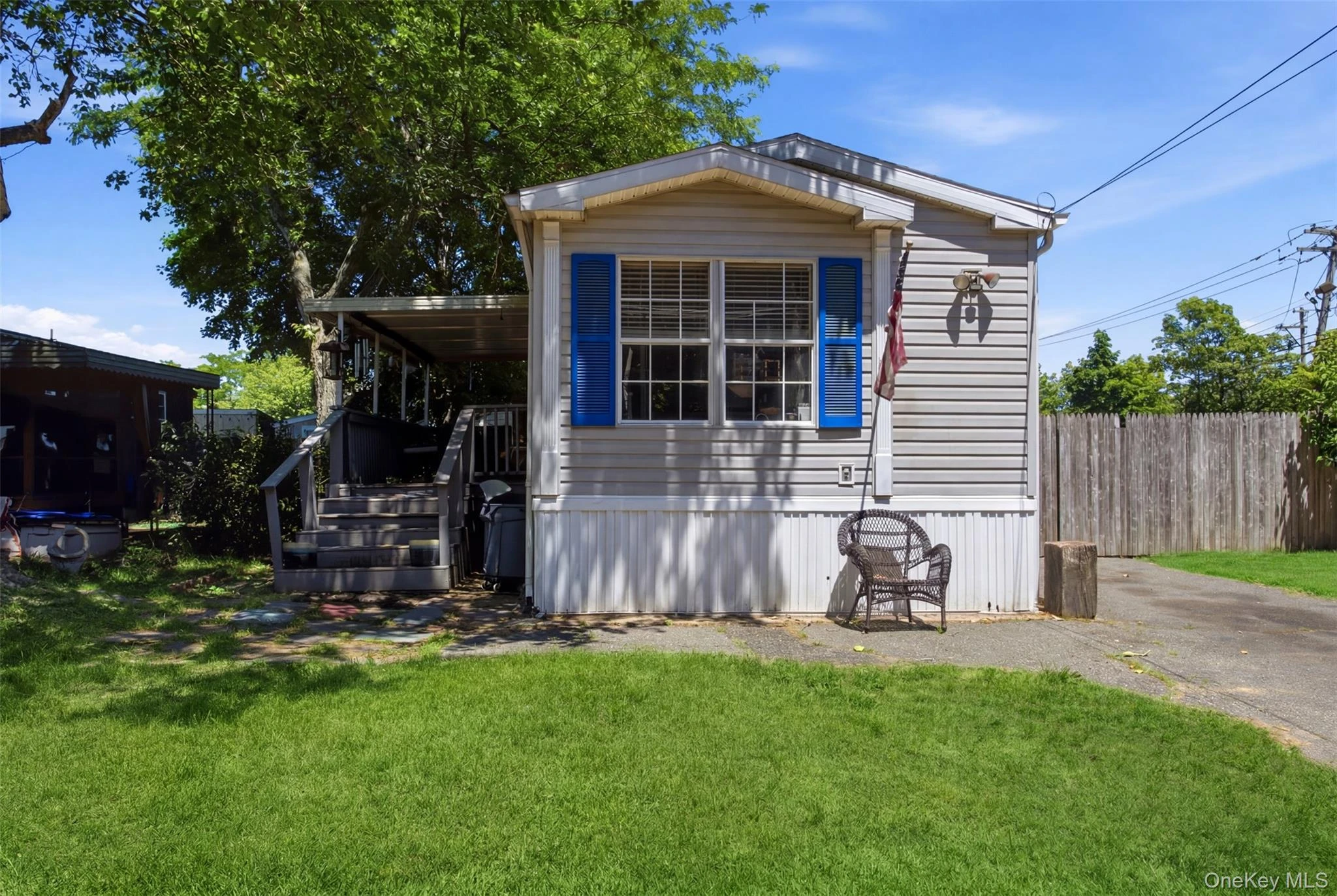 Photograph of 1137 Unit 124 Lincoln Avenue