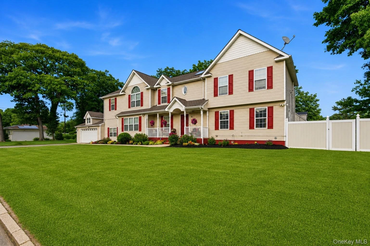 Photograph of 303 Westchester Avenue