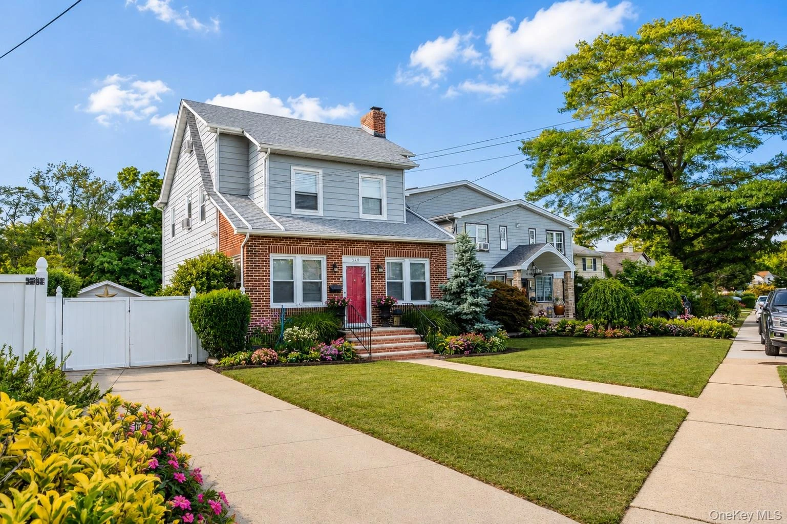Photograph of 549 De Mott Avenue