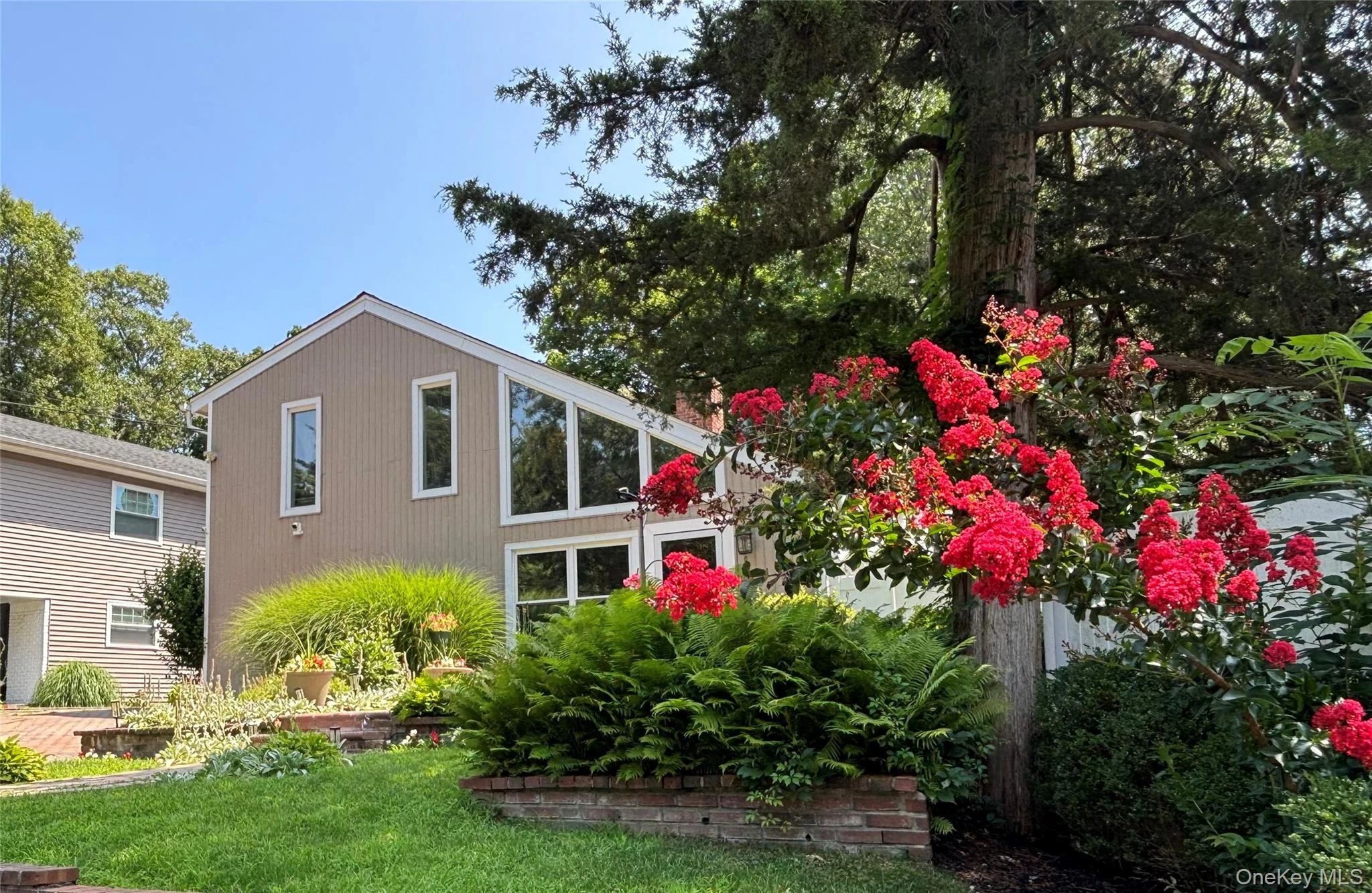 Photograph of 42 Bennett Avenue
