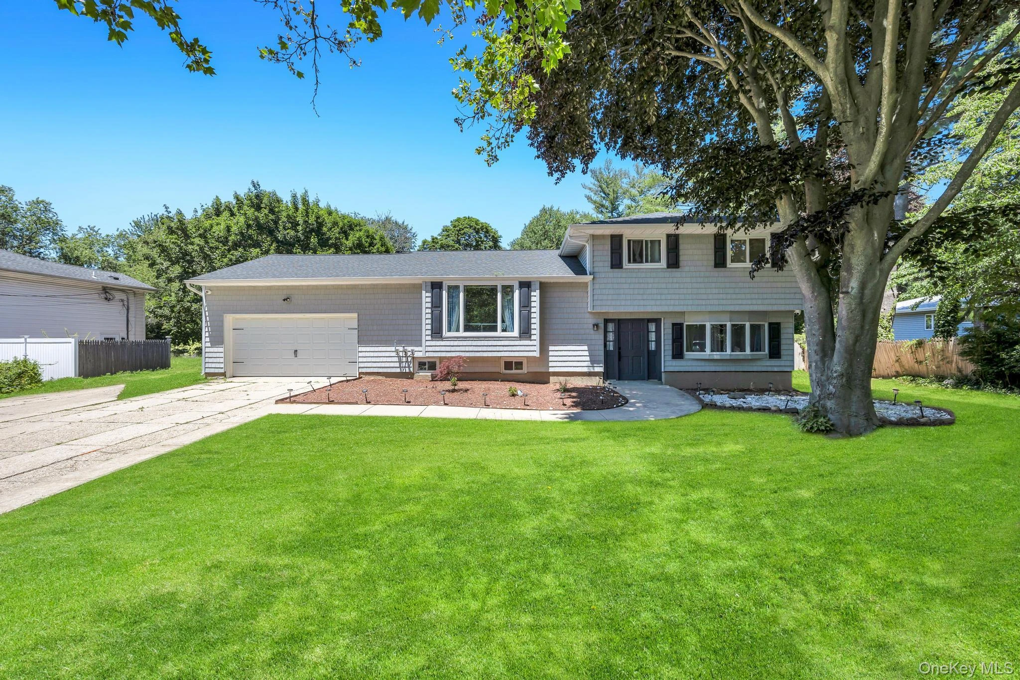 Photograph of 99 Burr Road