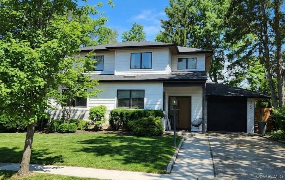 Photograph of 25 Lewis Lane
