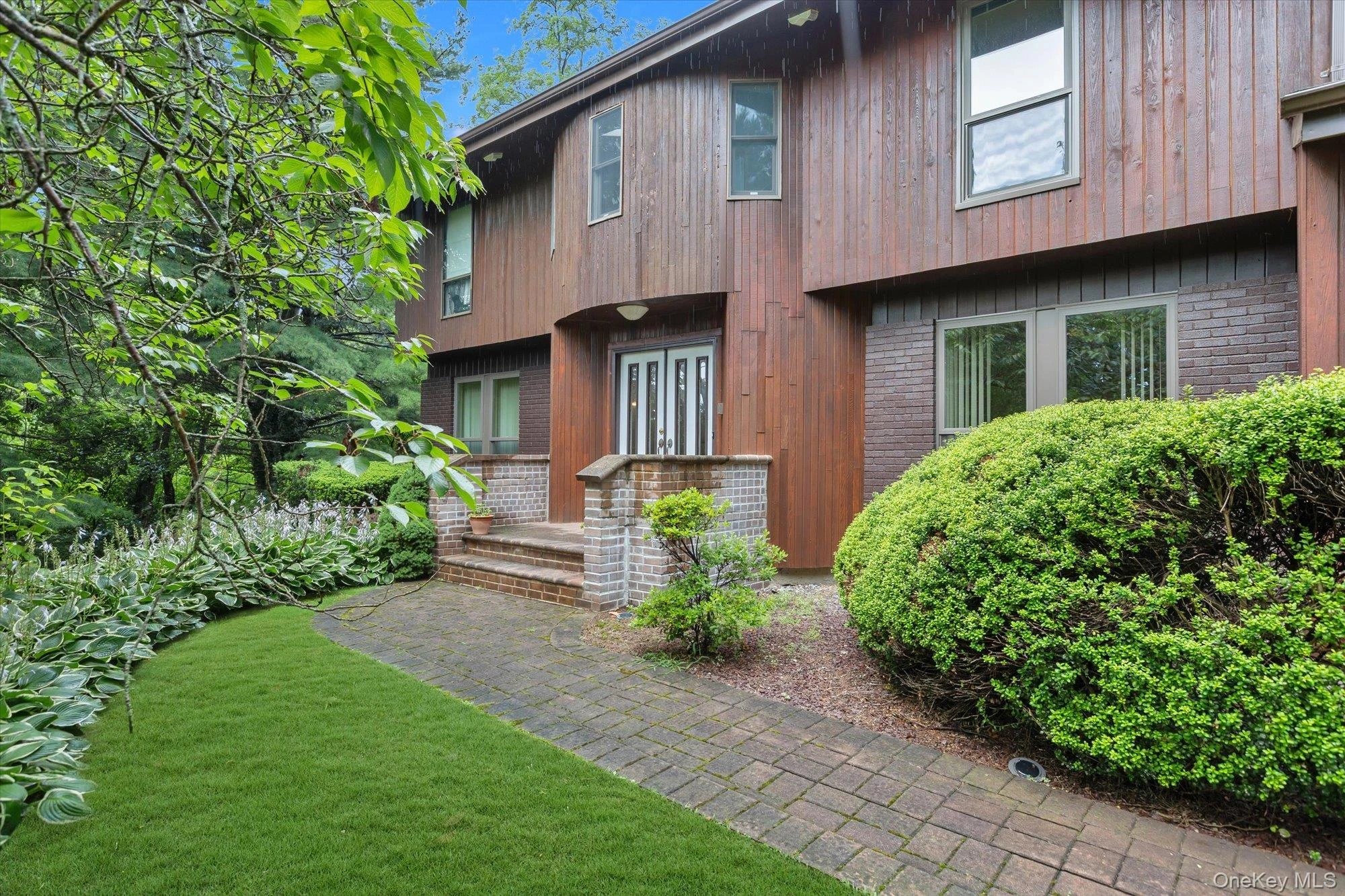 Photograph of 17 Calumet Drive
