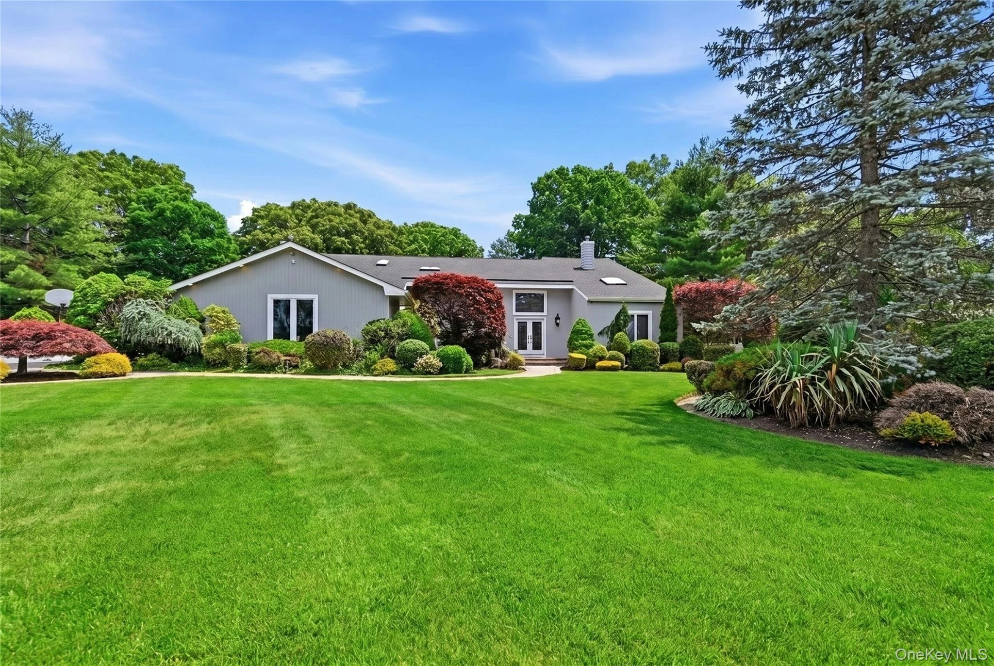 Photograph of 4 Laurelwood Court