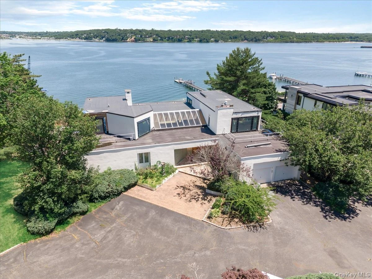 Photograph of 2 Todd Drive
