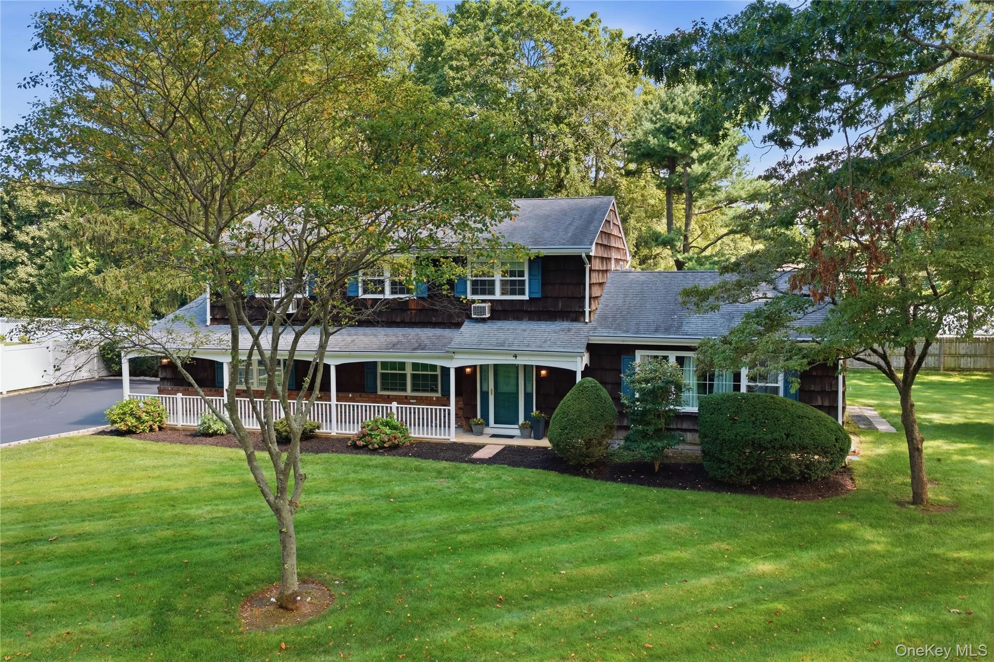 Photograph of 4 Farmington Court