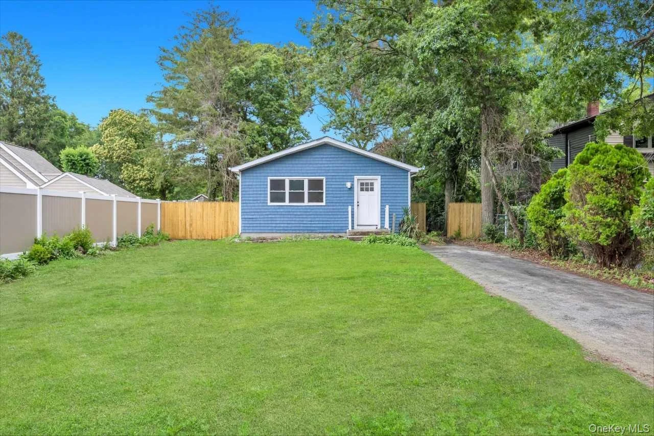 Photograph of 438 Auborn Avenue