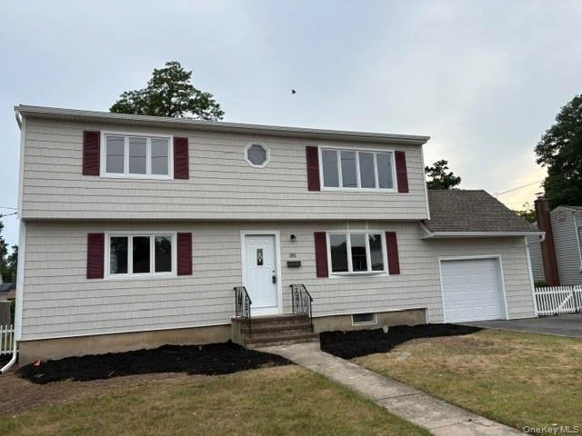 Photograph of 381 Clinton Avenue