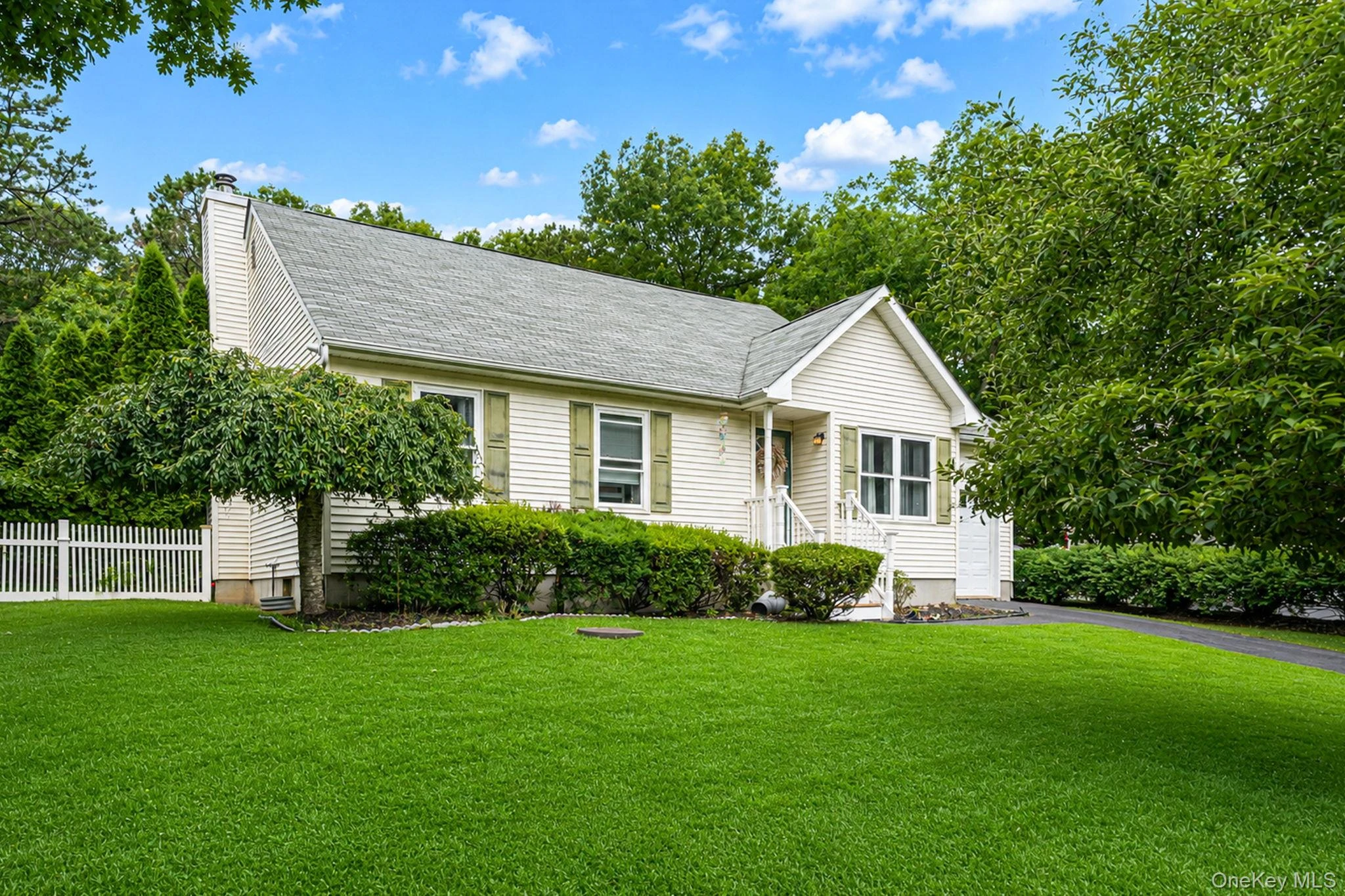 Photograph of 358 Tyler Avenue