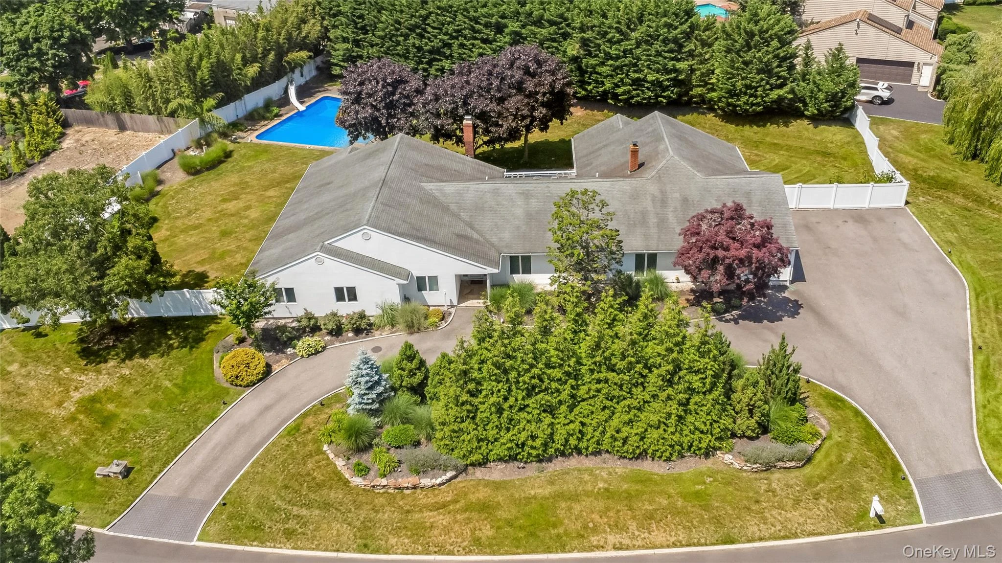Photograph of 6 Twilight Court