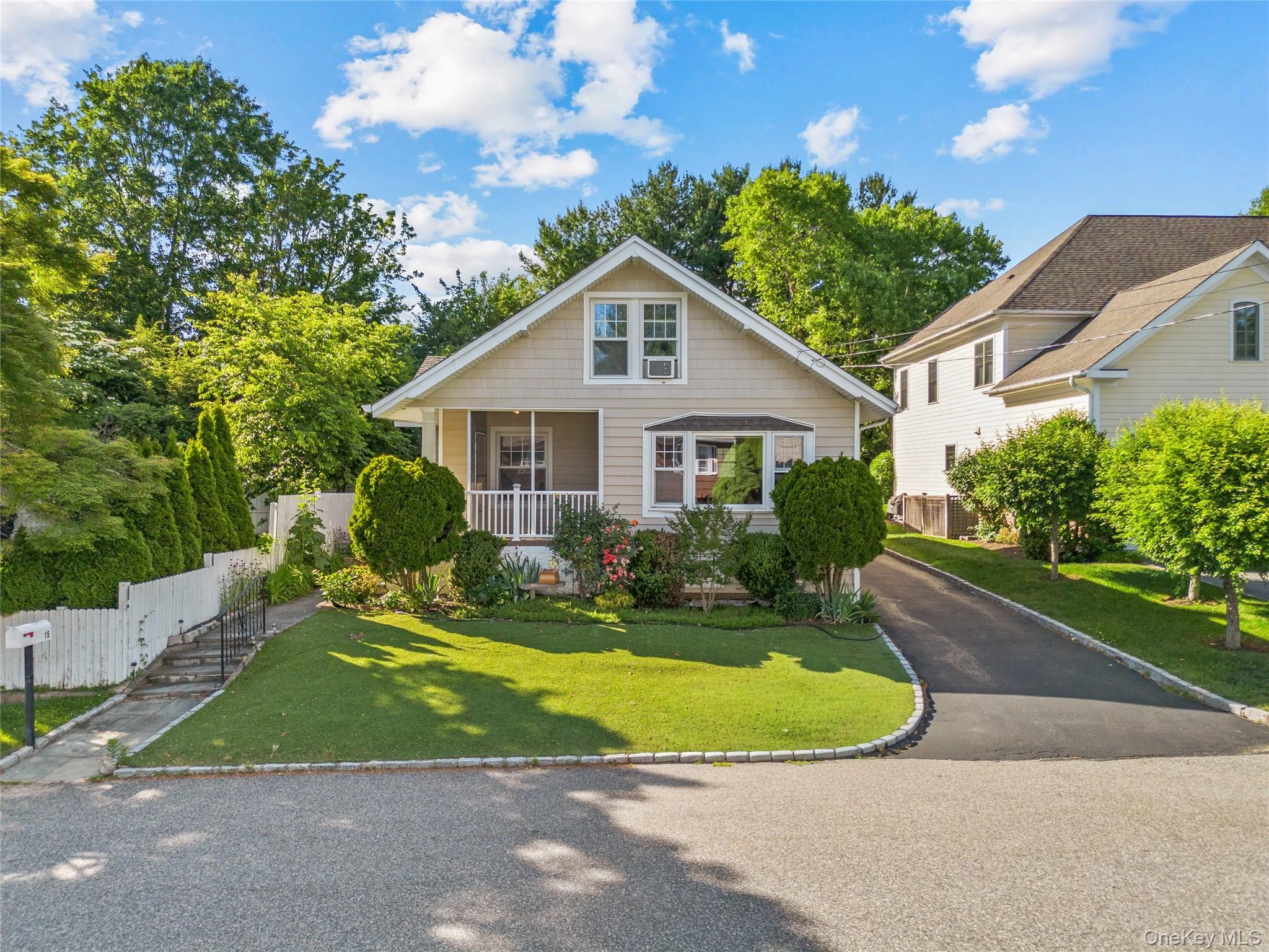 Photograph of 15 Pershing Avenue