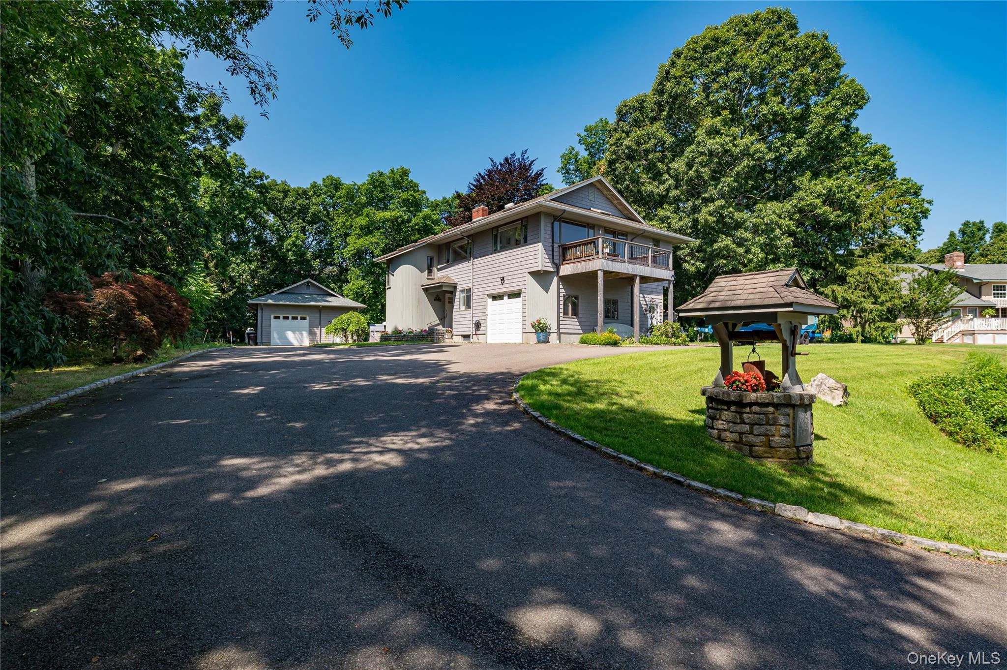 Photograph of 81 Manor Lane
