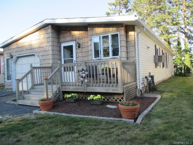 Photograph of 130 Village Circle