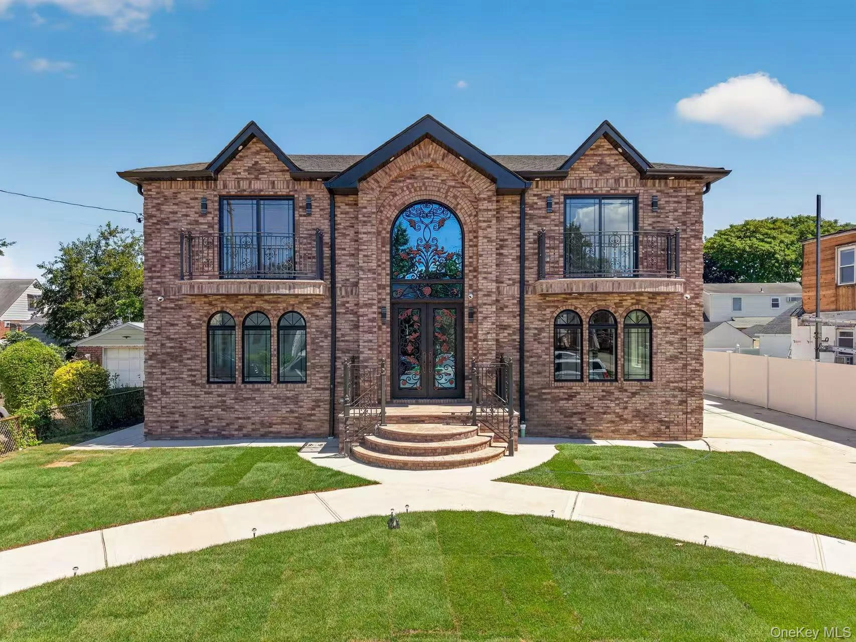 Photograph of 946 Cherry Lane