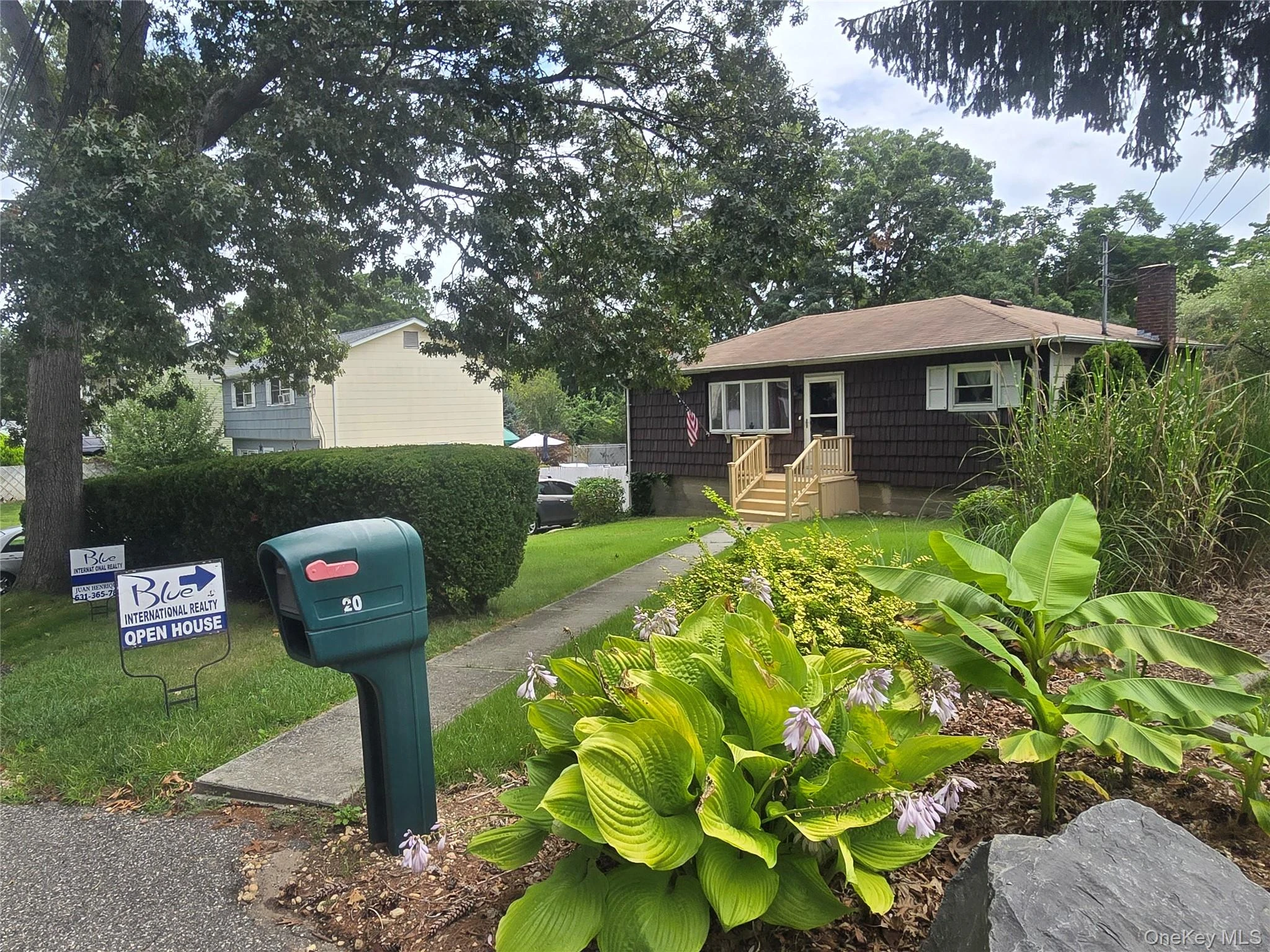 Photograph of 20 Birch Avenue