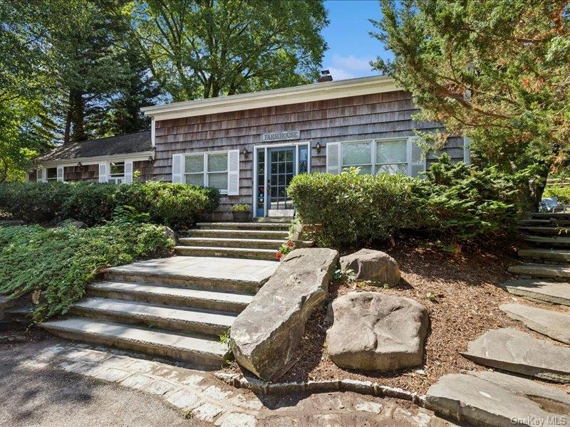 Photograph of 386 Bread And Cheese Hollow Road