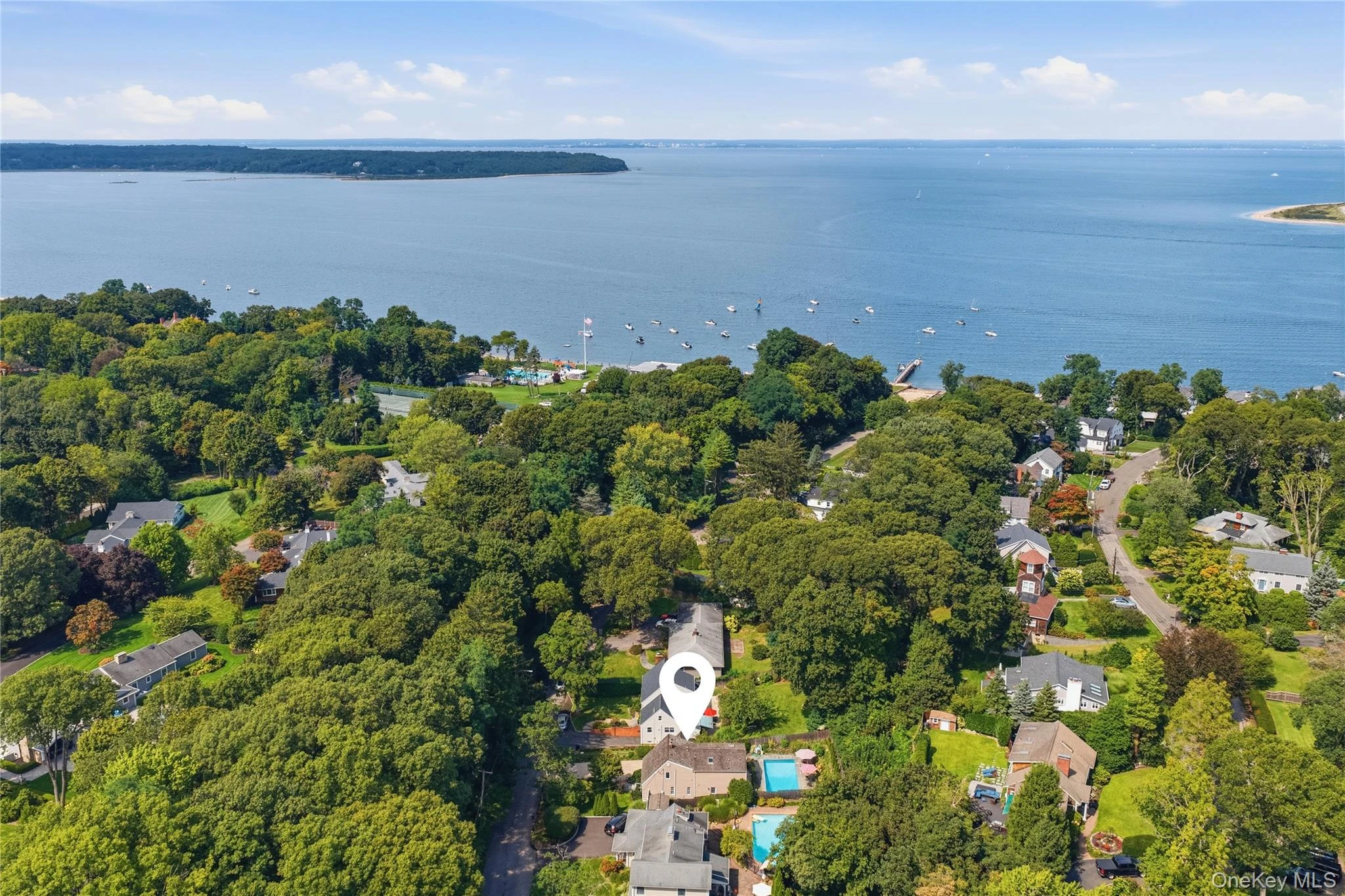 Photograph of 158 Bay Road