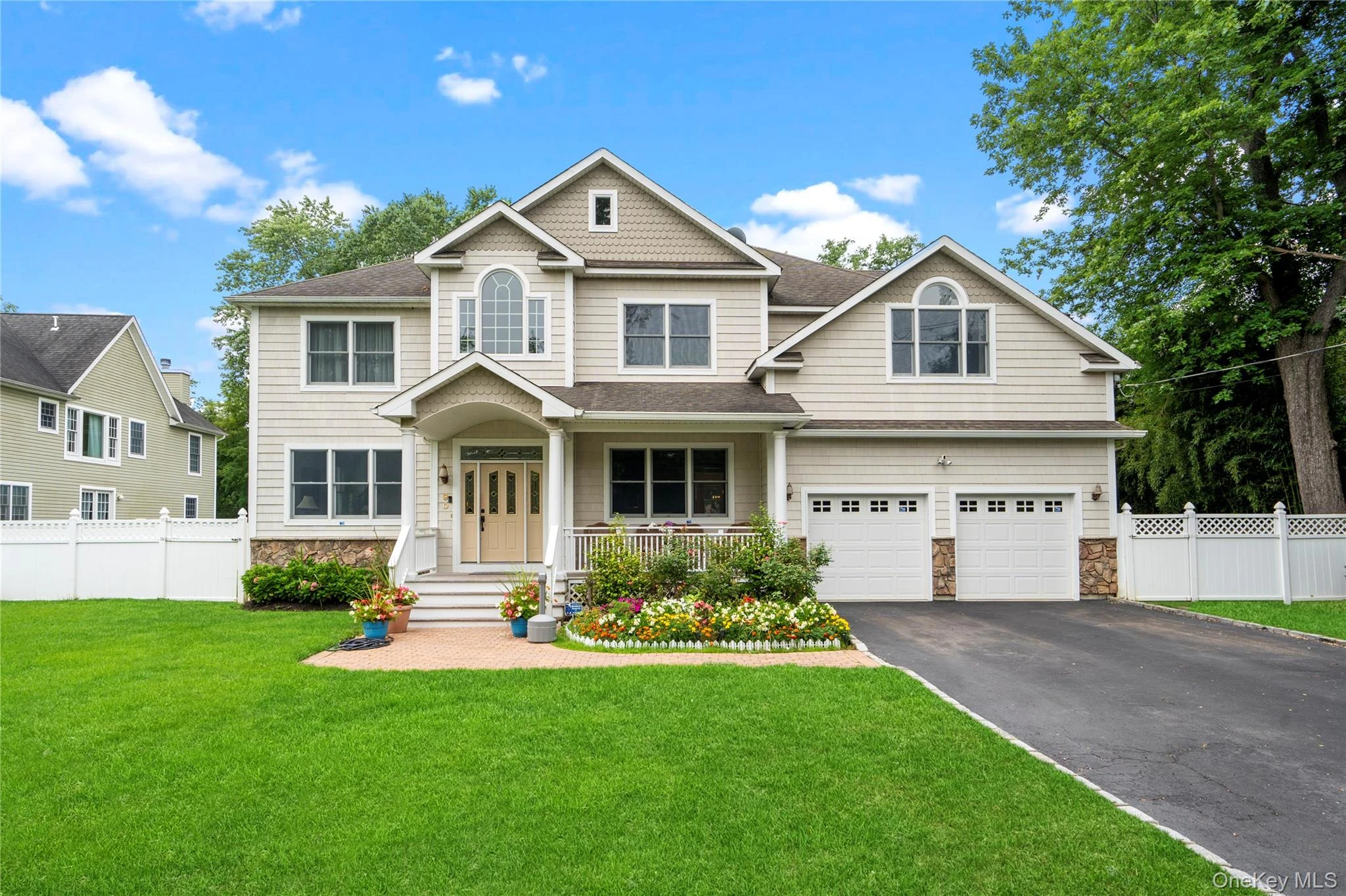 Photograph of 90 Meadow Glen Road