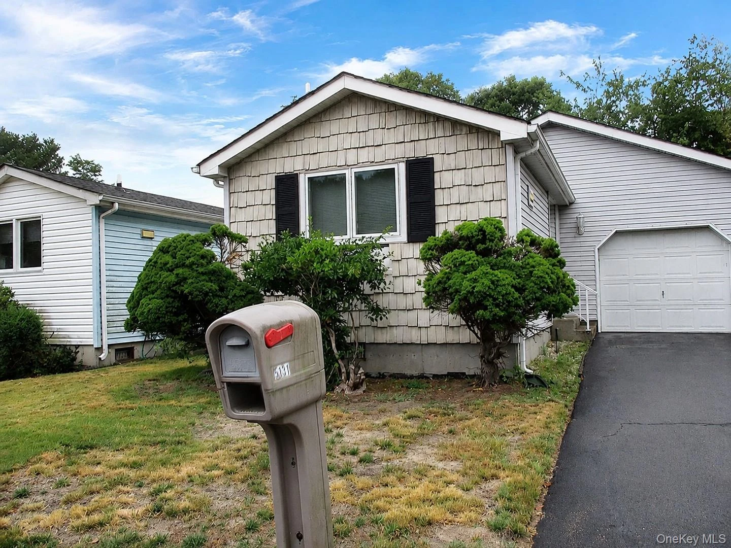 Photograph of 5131 Village Circle
