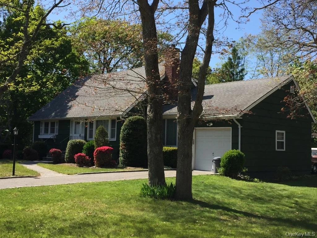Photograph of 287 Amityville Street