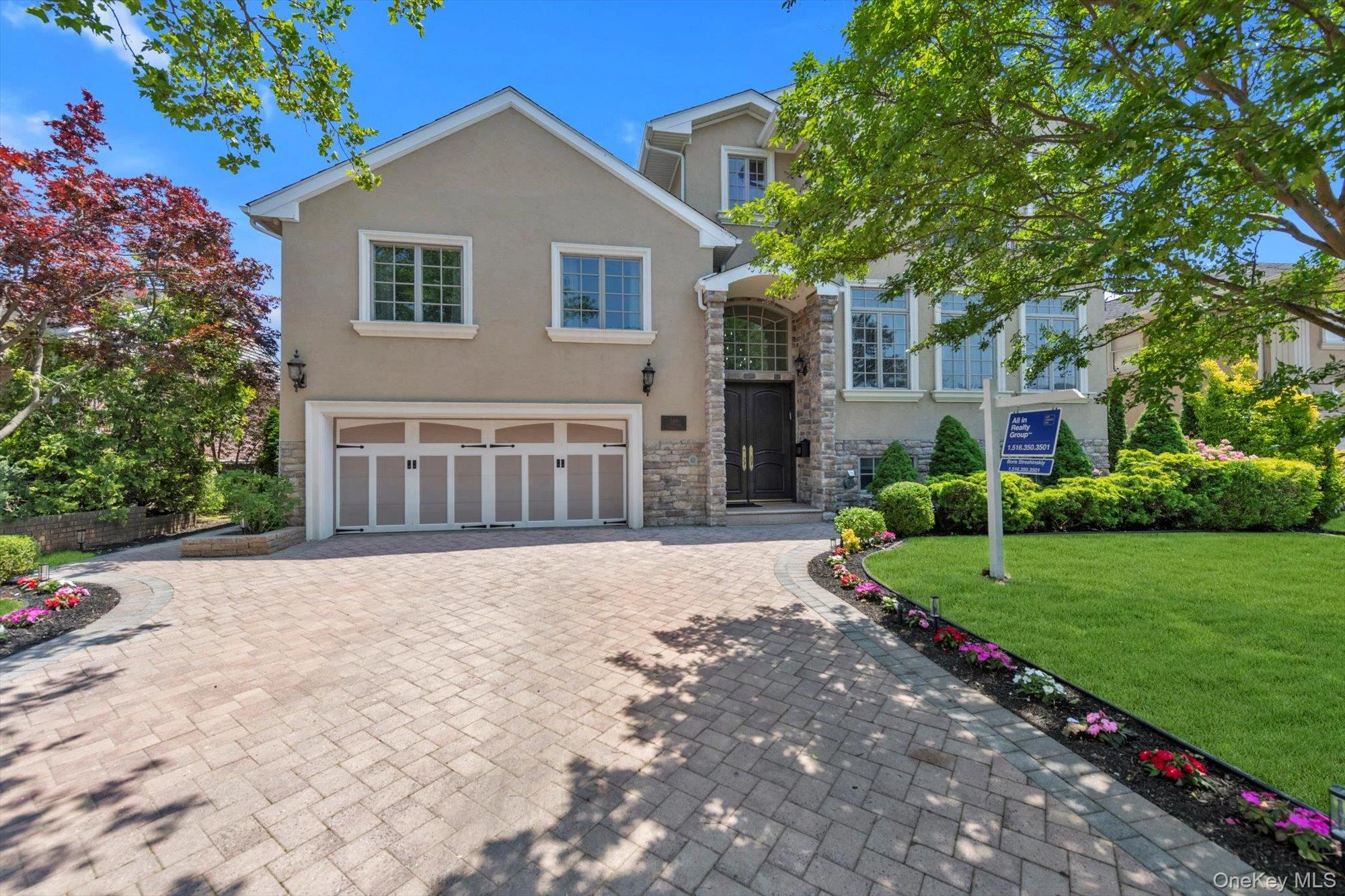 Photograph of 760 Hillcrest Place