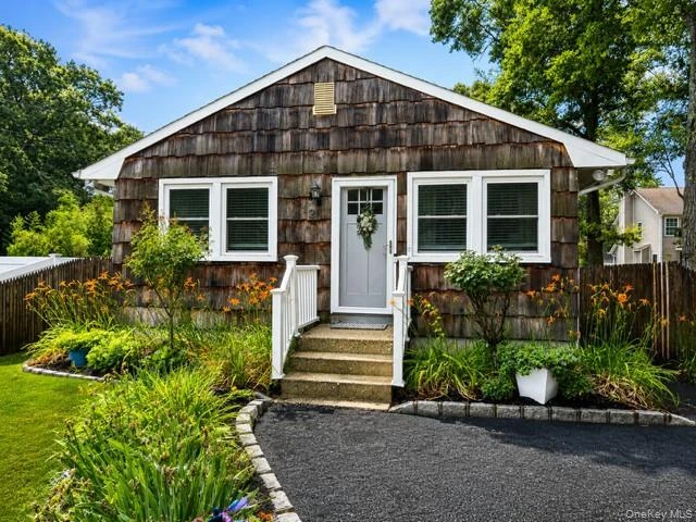 Photograph of 12 Oak Street