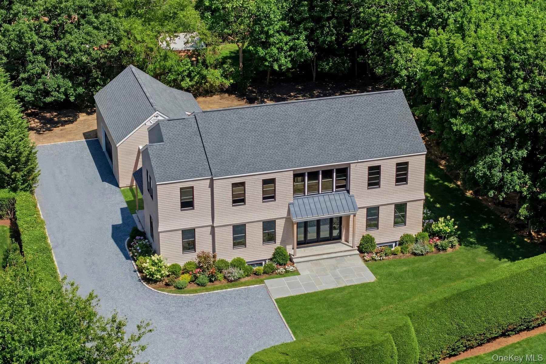 Photograph of 6 Lamb Avenue