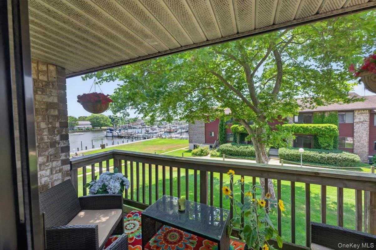 Photograph of 263 River Avenue
