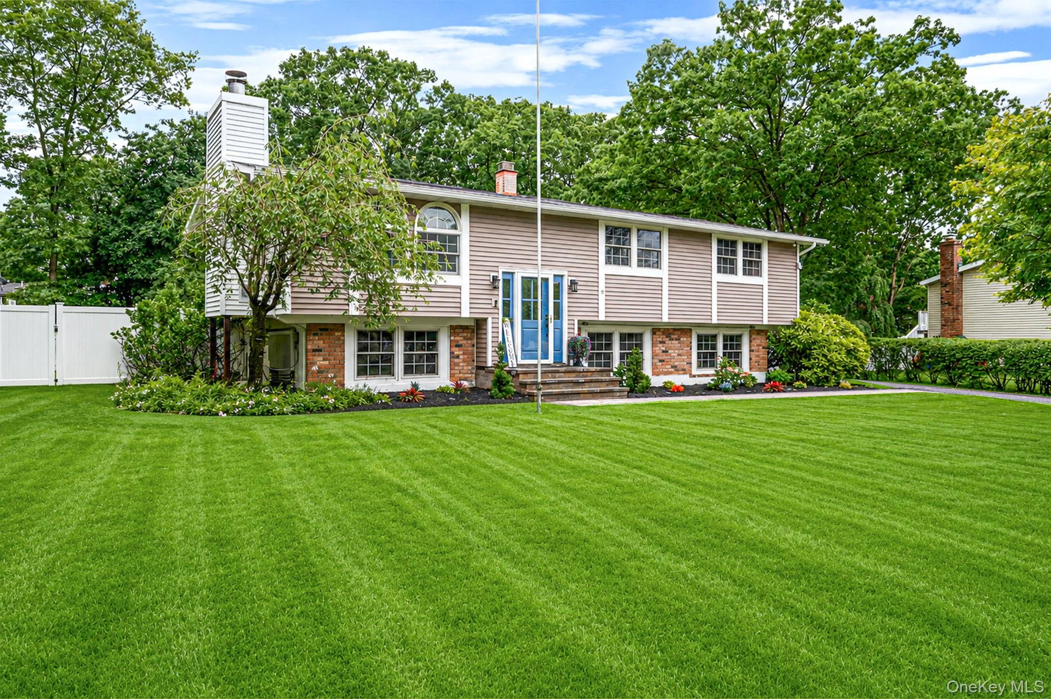 Photograph of 6 Mayflower Lane