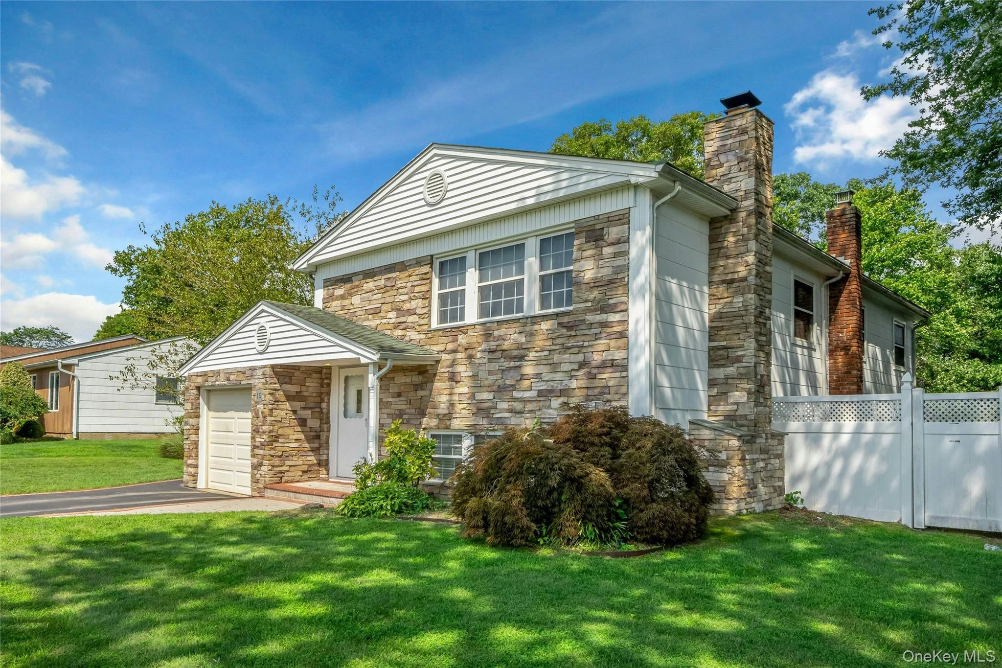 Photograph of 15 Greenbrier Lane