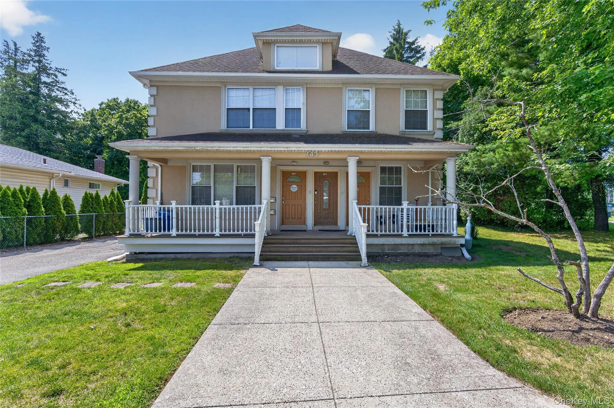 Photograph of 143 Searingtown Road