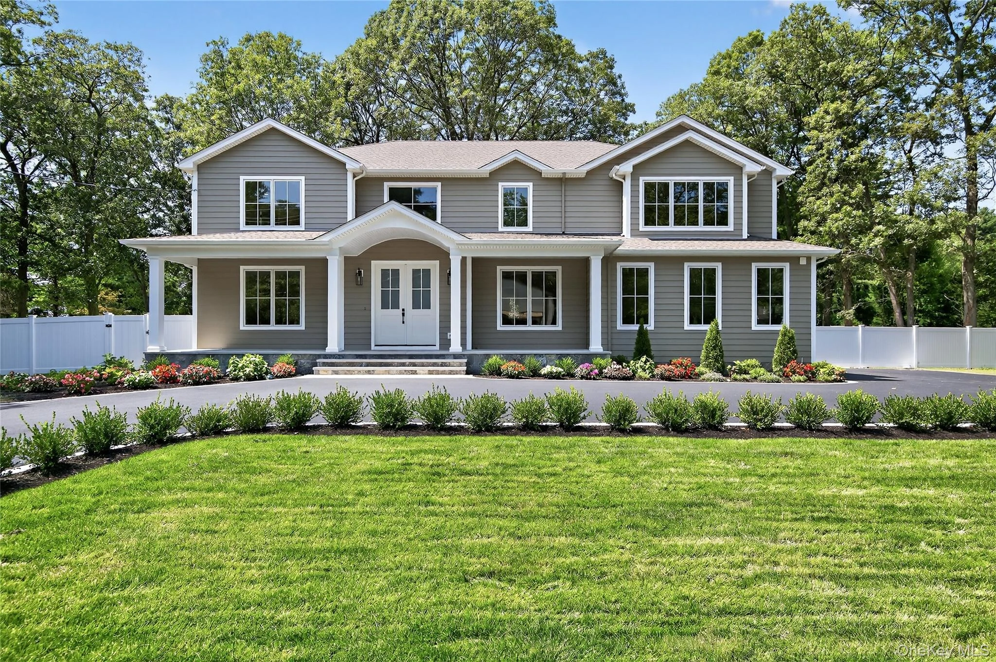 Photograph of 654 Caledonia Road