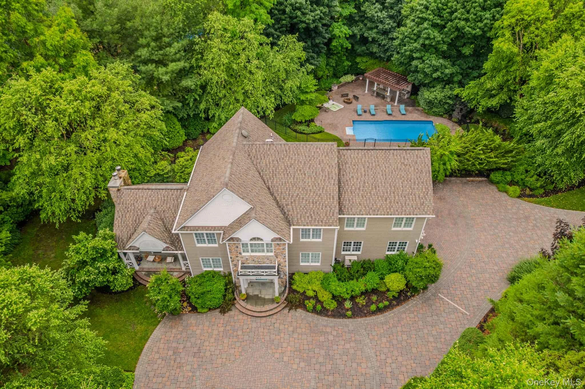 Photograph of 6 Maureen Drive
