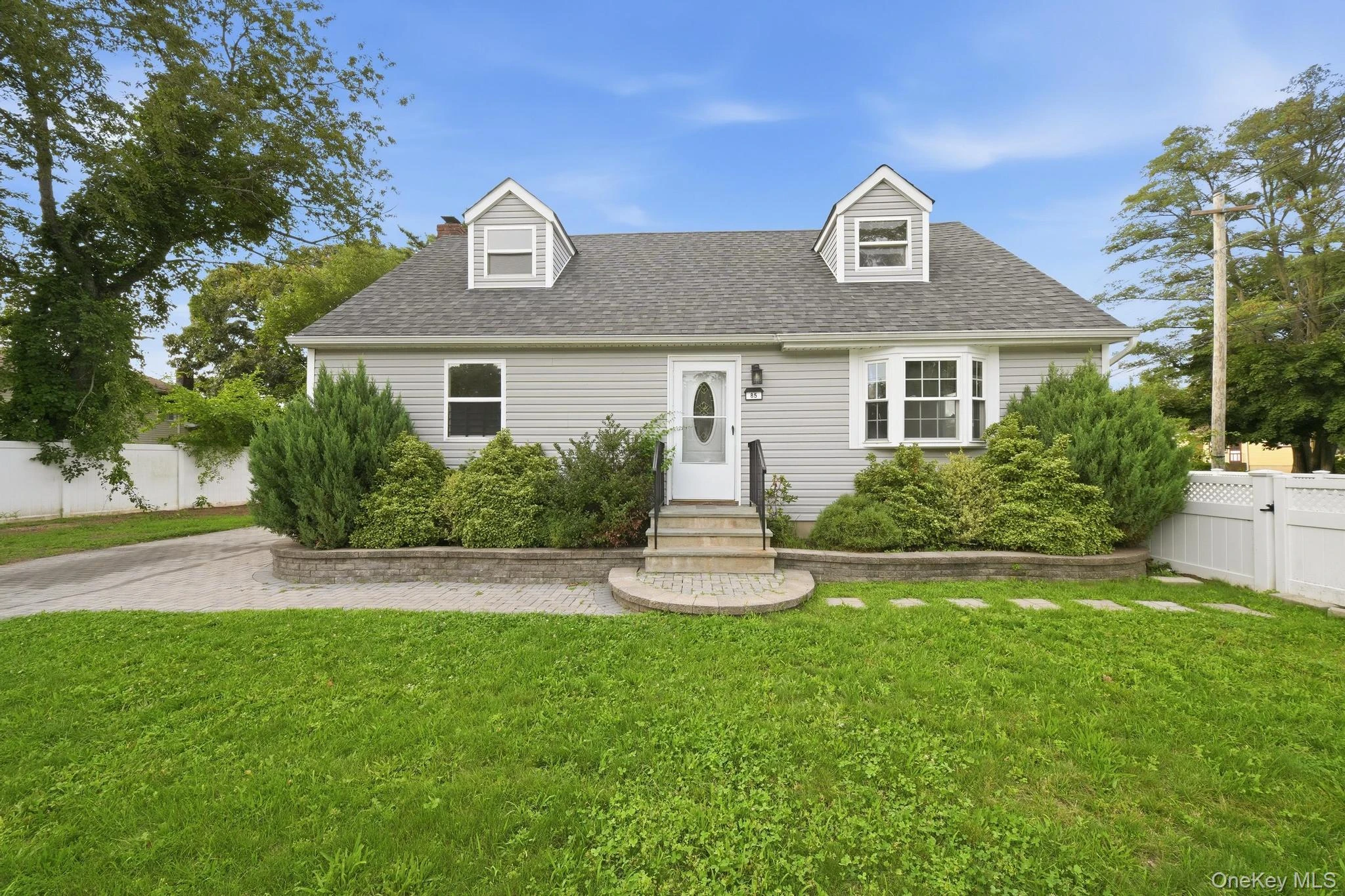 Photograph of 85 Schleigel Boulevard