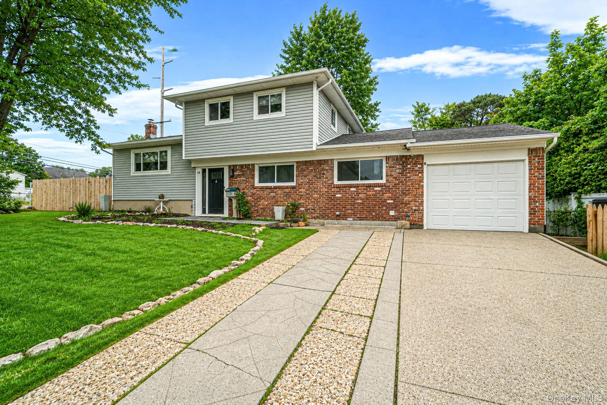 Photograph of 48 Hillside Avenue