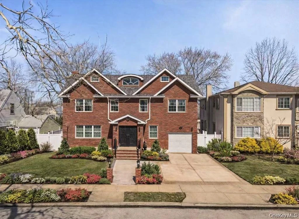 Photograph of 642 Lenore Lane