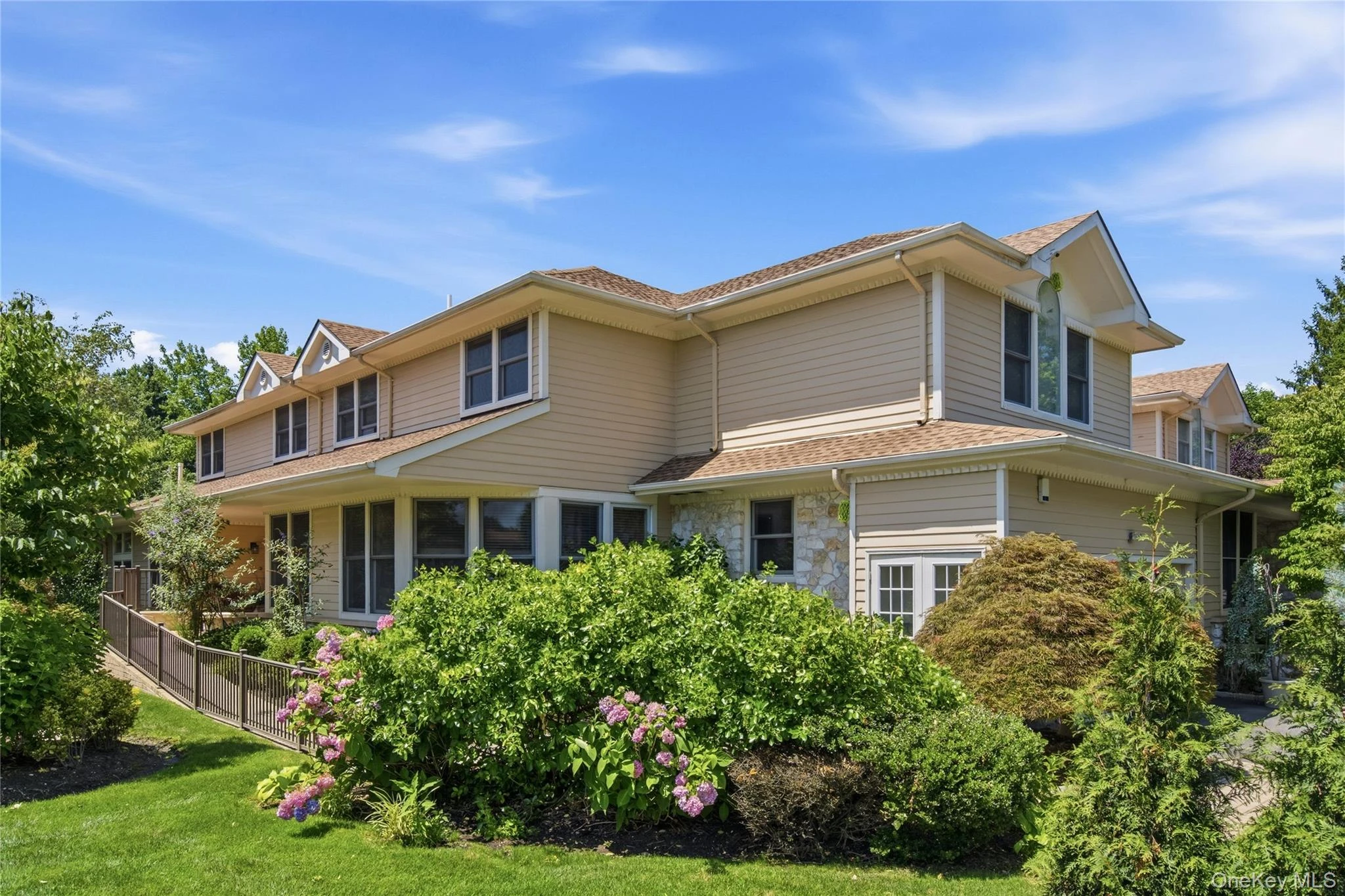 Photograph of 323 Baltustrol Circle