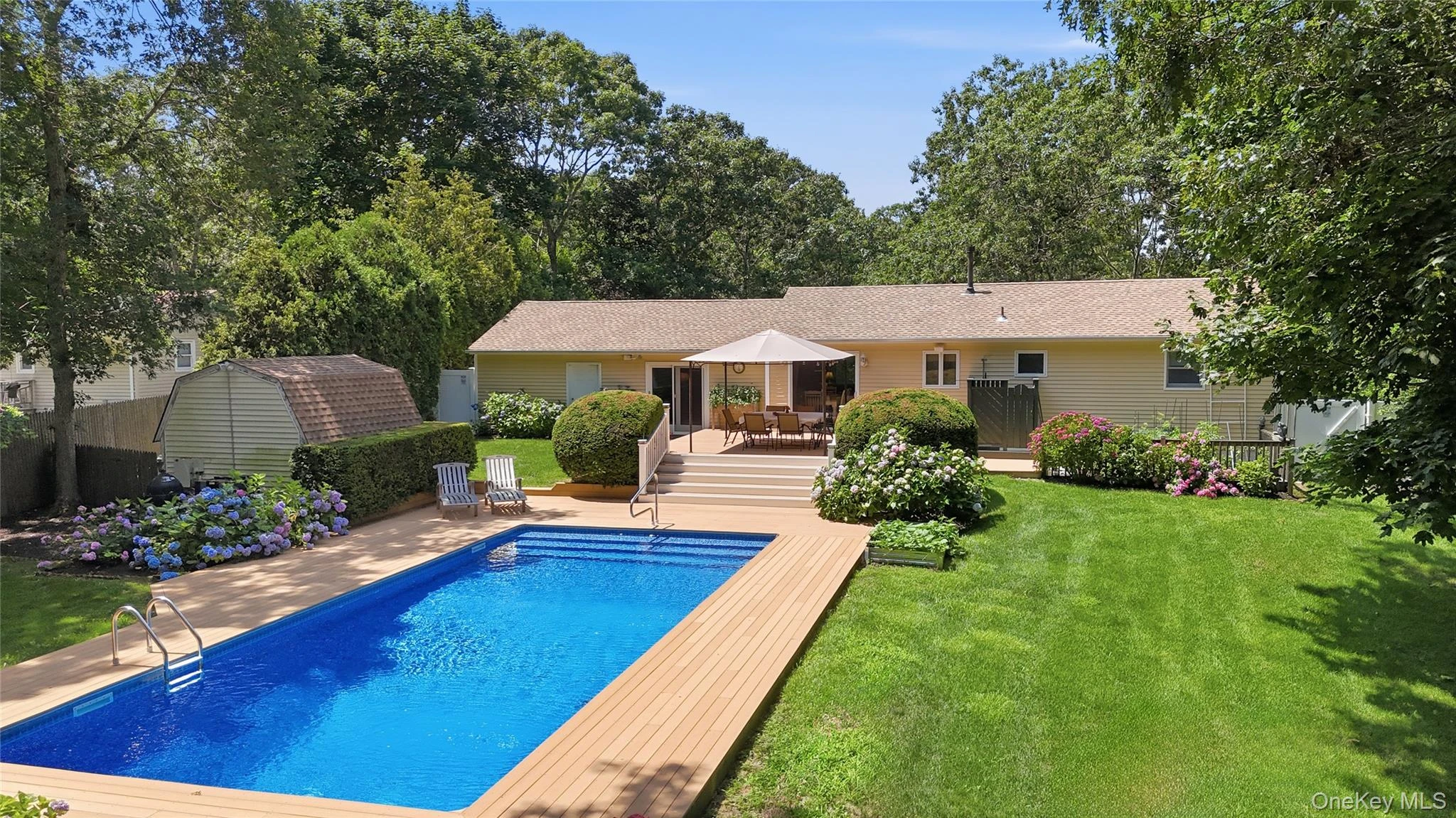 Photograph of 5 Columbine Avenue