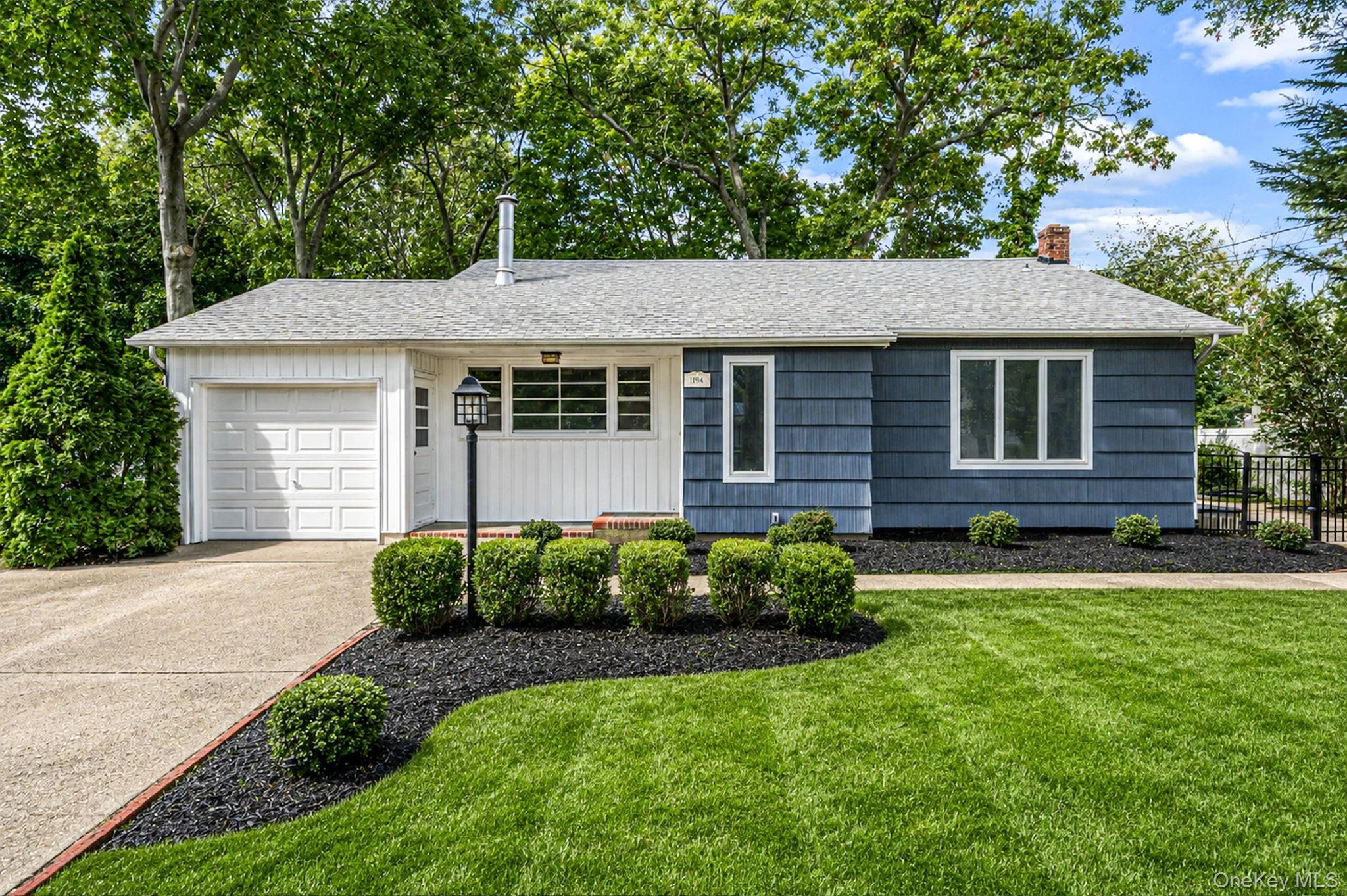 Photograph of 194 Phyllis Drive