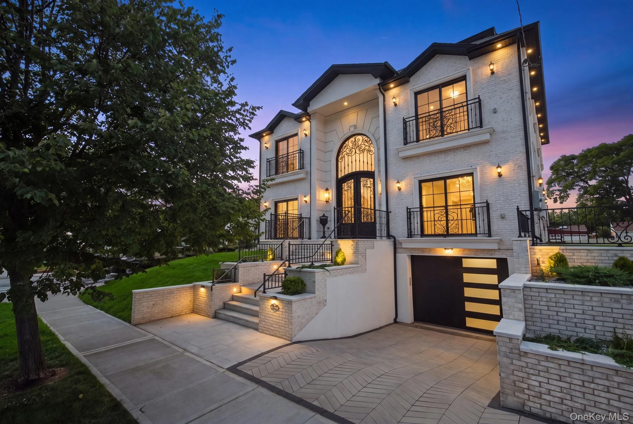 Photograph of 25903 81st Avenue