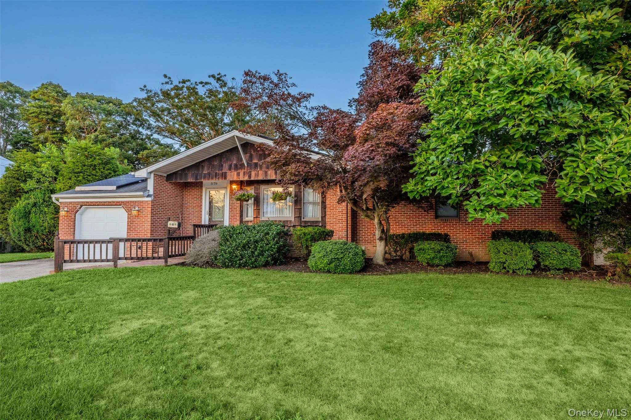 Photograph of 579 Empire Avenue