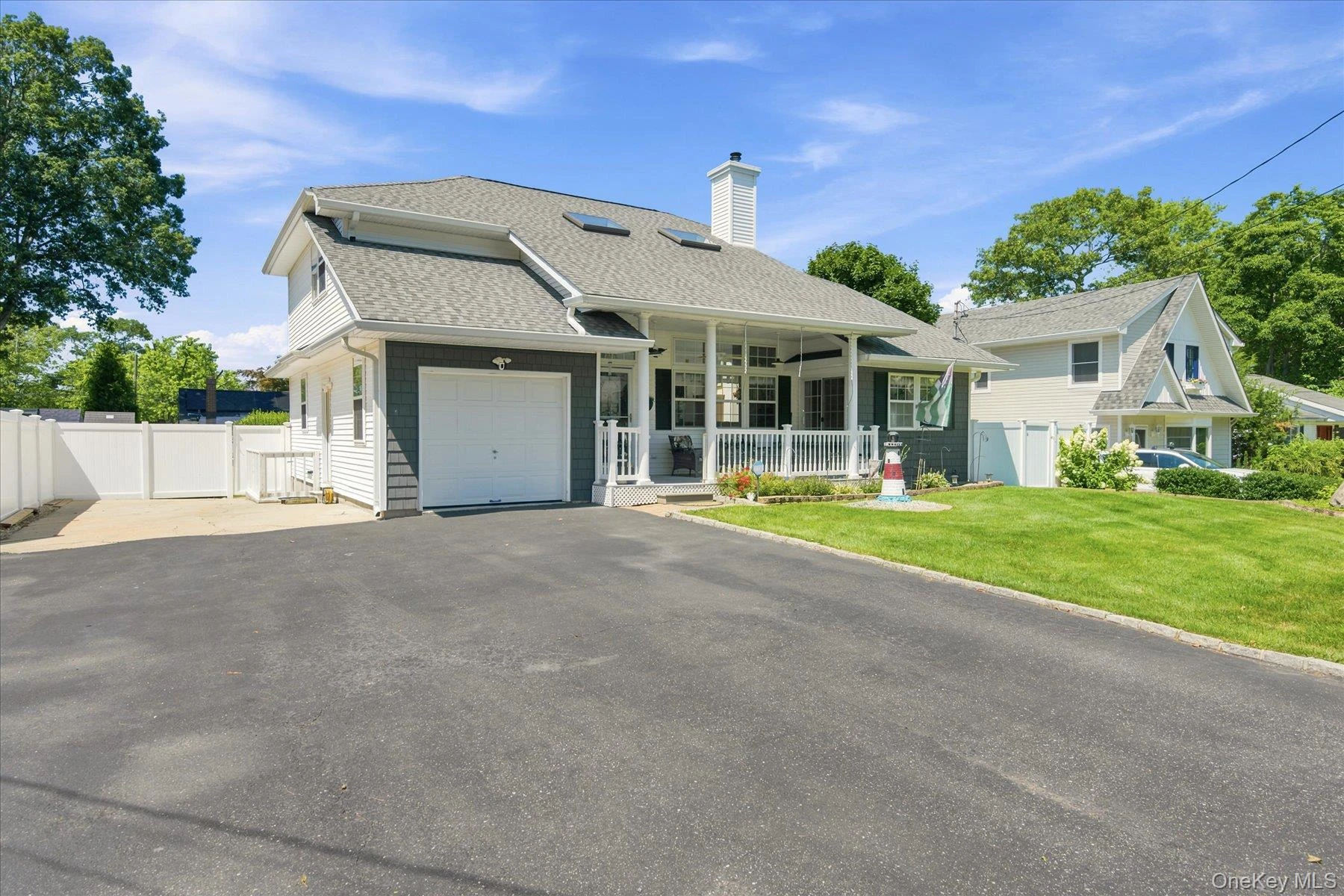 Photograph of 85 Maple Road