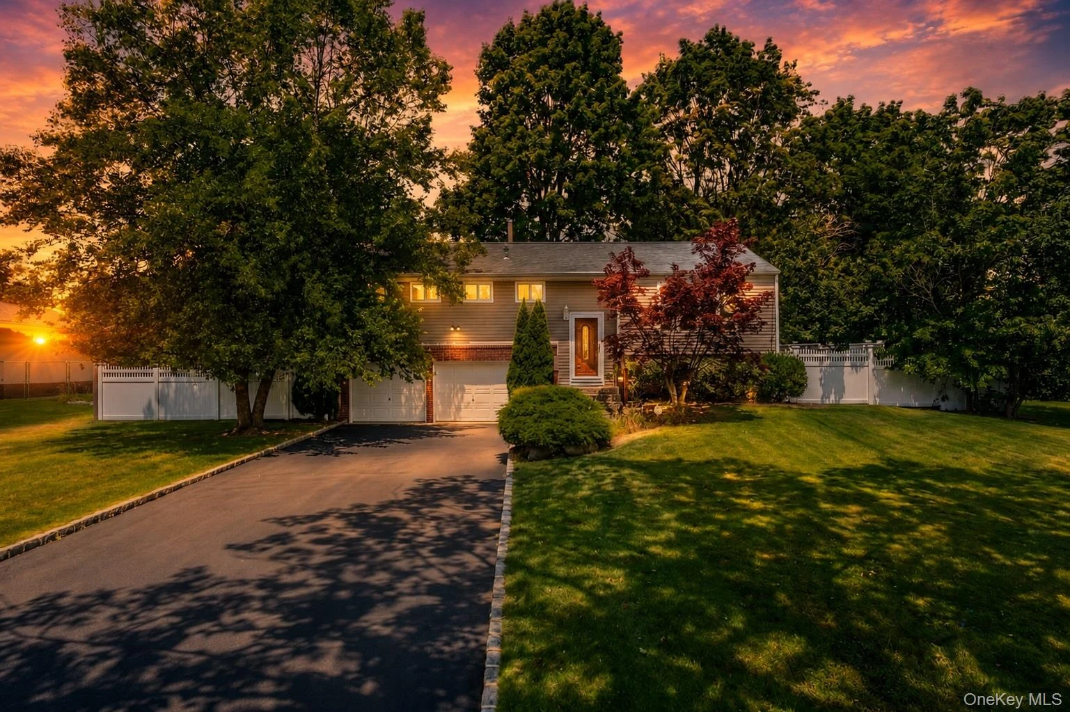 Photograph of 337 Burr Road