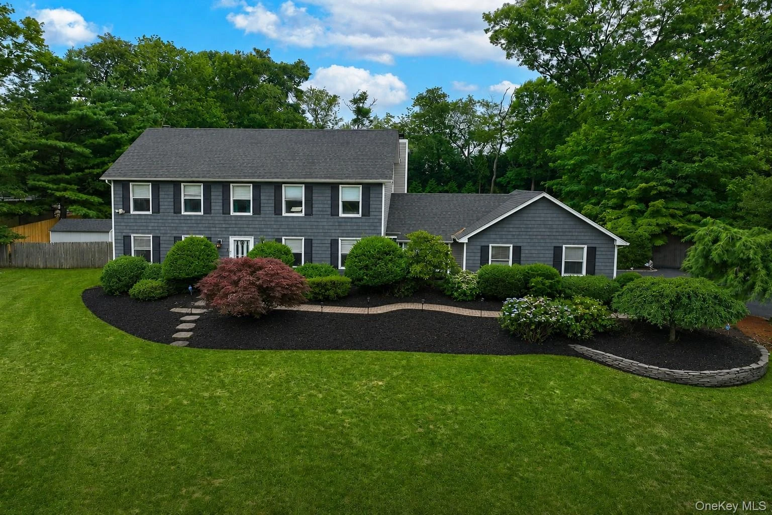 Photograph of 2 Buckingham Meadow Road